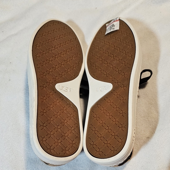 Ugg Shoes Pinkett Deckers Trainer Sneakers Women's Size 7.5 Black & Tan NEW - Picture 7 of 10